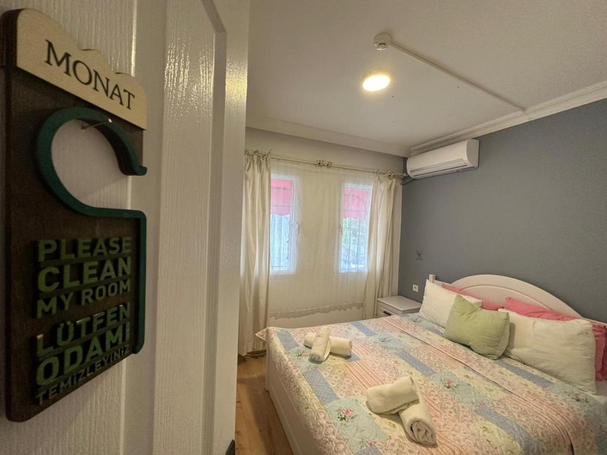 Monat Otel Hacimemis Alacatı Bagian luar foto