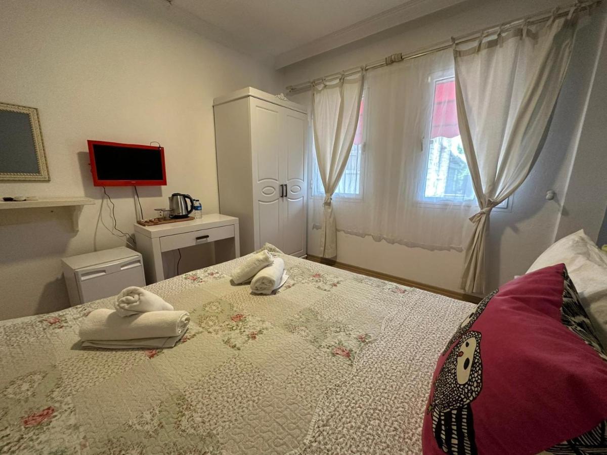 Monat Otel Hacimemis Alacatı Bagian luar foto