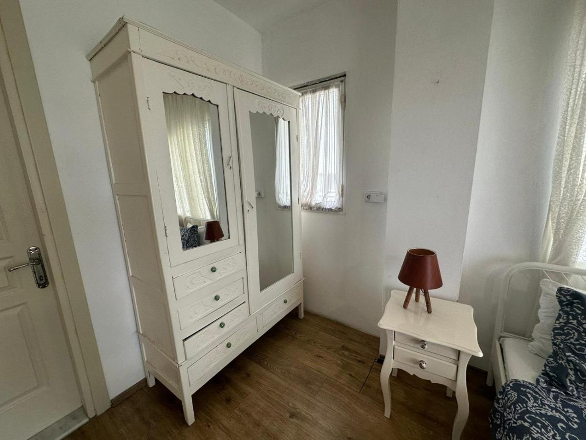 Monat Otel Hacimemis Alacatı Bagian luar foto