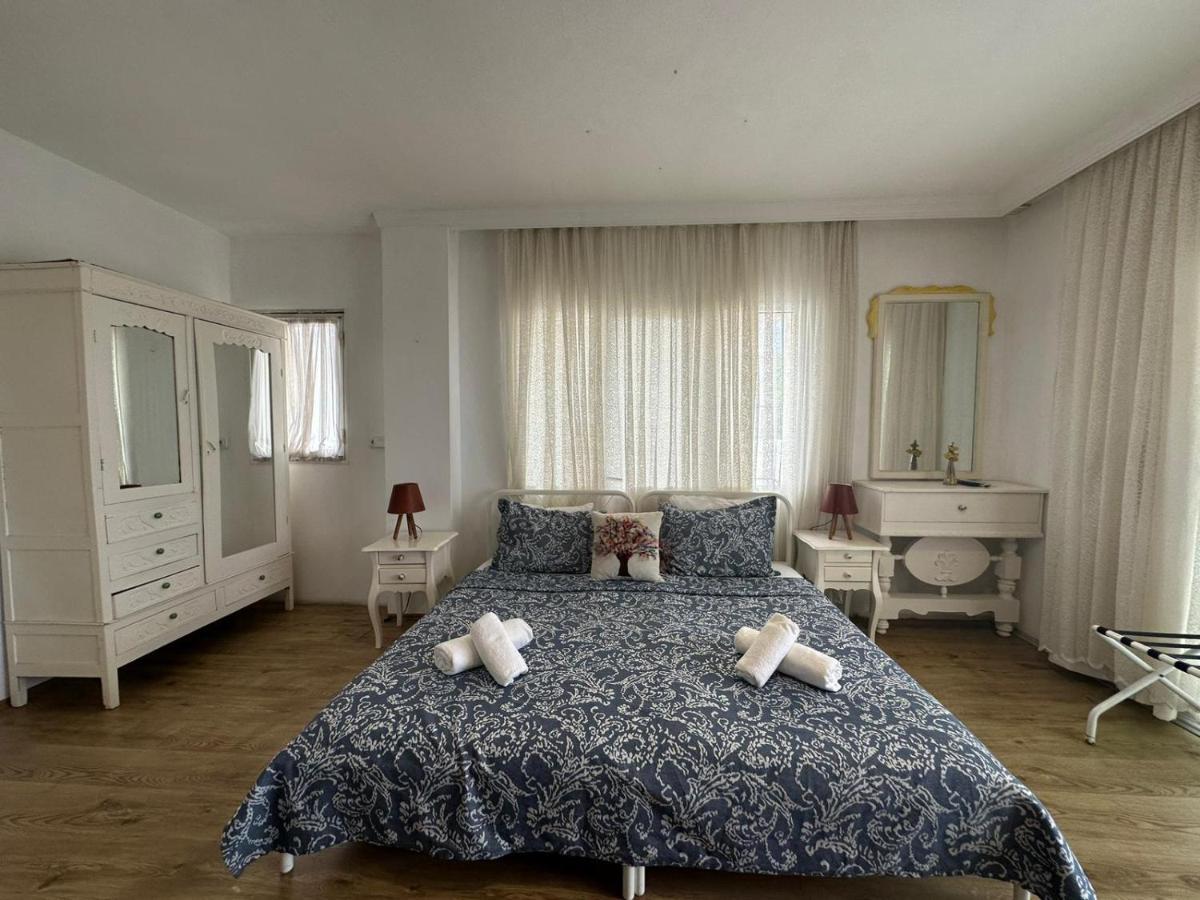 Monat Otel Hacimemis Alacatı Bagian luar foto