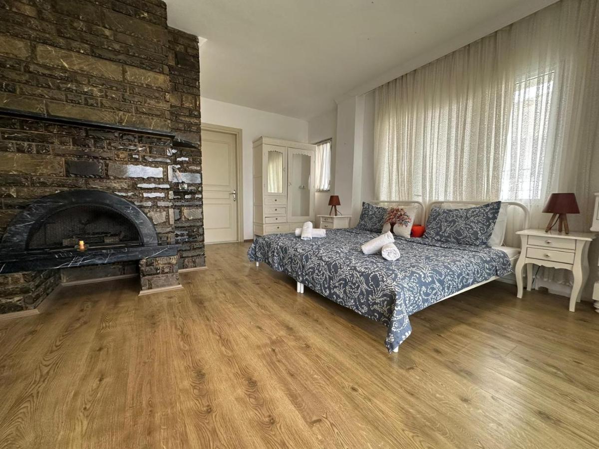 Monat Otel Hacimemis Alacatı Bagian luar foto